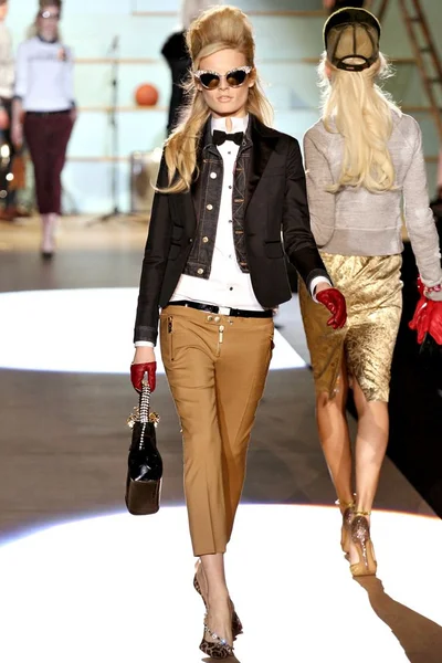 Look 14